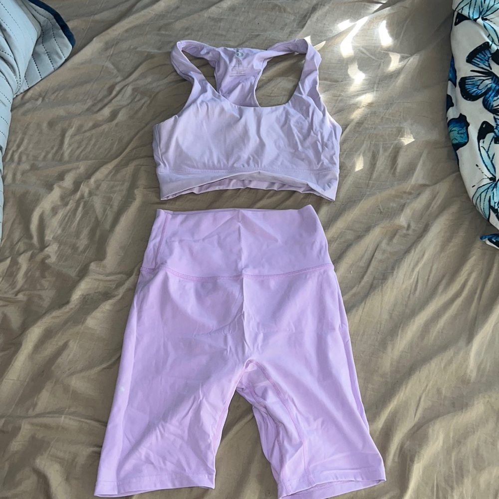 butter butter two piece set! Purple color